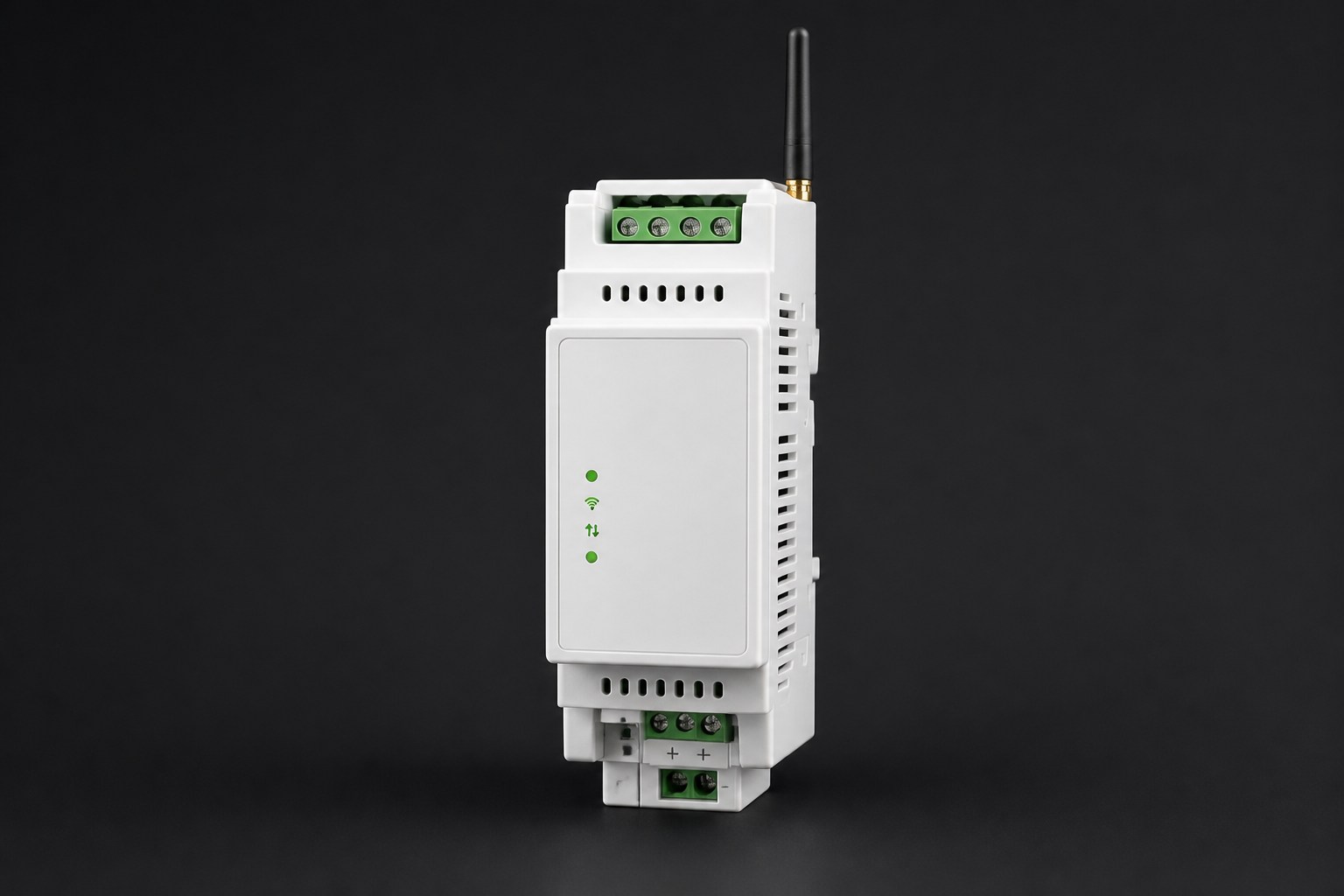 Witte Chiyano Hub met ESP32-controller voor DIN-railmontage